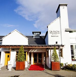 La Mon Hotel And Country Club Belfast Exterior photo
