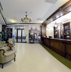 Hôtel Diesel à Bucarest Exterior photo