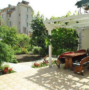 Veda Guest House Pomorie Exterior photo