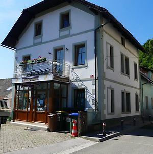 Auberge de jeunesse Travellers' Haven à Bled Exterior photo
