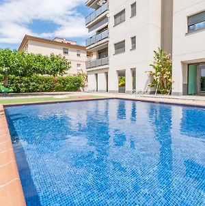 Spacious Apartment In Bon Relax With Swimming Pool Sant Pere Pescador Exterior photo