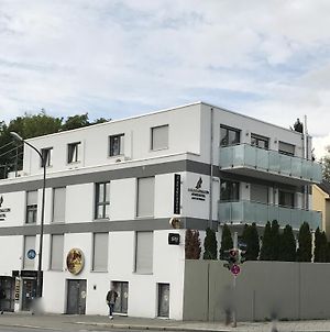 Aparthotel Sahara Falcon à Munich Exterior photo