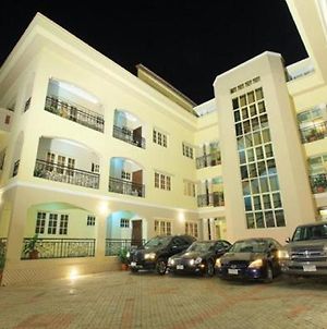 Apartment Royale Hotel&Suite Lagos Exterior photo