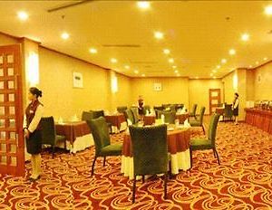 Hai Yi Business Hotel Ningbo Restaurant photo