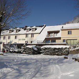 Hotel Restaurant Le Clos Besse-et-Saint-Anastaise Exterior photo