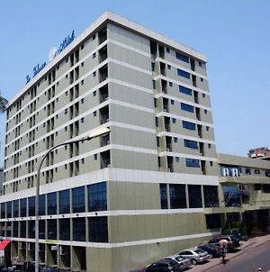 Hotel La Falaise Yaoundé Exterior photo
