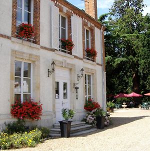 Logis - Villa des Bordes Cléry-Saint-André Exterior photo
