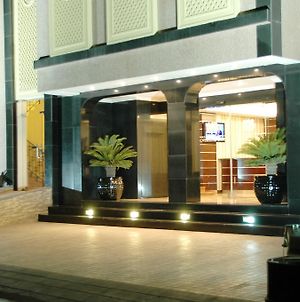 Sovereign Hotel Doha Exterior photo
