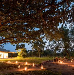 Makuwa Safari Lodge Mbabat Exterior photo
