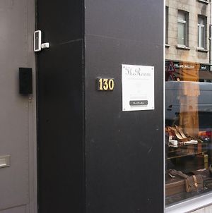 The Room Bruxelles Exterior photo
