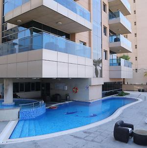 Tulip Creek Hotel Apartments Dubaï Exterior photo