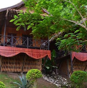Thongbay Guesthouse Luang Prabang Exterior photo