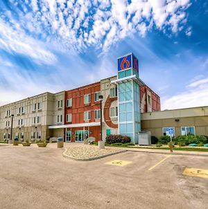 Motel 6 Headingley Winnipeg West Exterior photo