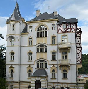 Villa Sofia Apartments Karlovy Vary Exterior photo