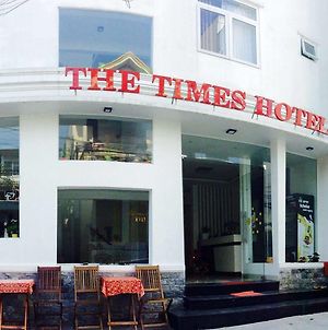 The Times Hotel Hué Exterior photo
