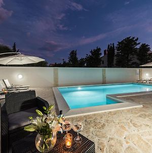 Villa Star 4 Luxury Apartment With A Pool Novalja Exterior photo