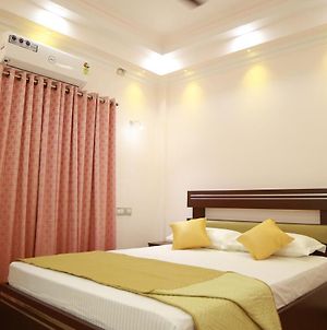 Appartement Villino Kalipparambil à Kochi Exterior photo