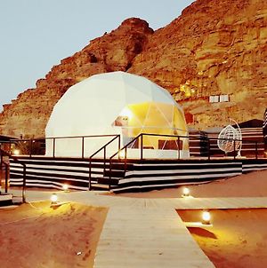 Hôtel Hasan Zawaideh Camp à Wadi Rum Exterior photo