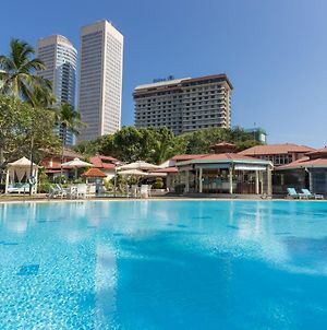 Hilton Colombo Hotel Exterior photo