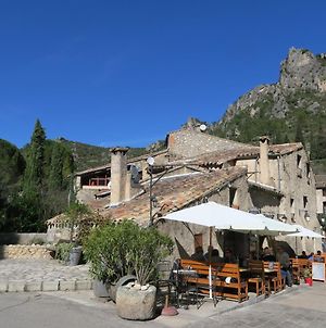 Hôtel La Taverne de l'Escuelle à Saint-Guilhem-le-Desert Exterior photo