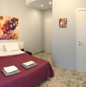 CAVOUR 124 -guest-room- Bari Exterior photo