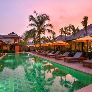 Villa Anchan Phuket Exterior photo