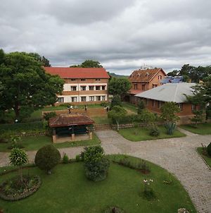 Hôtel Lovasoa 4C à Antsirabe Exterior photo