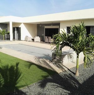Villa Amy Ngaparou Exterior photo