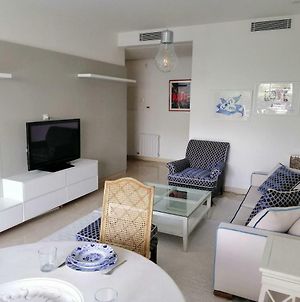 Appartement luxueux pied-à-terre avec jardin et garage privés à La Marsa Exterior photo