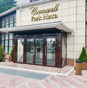 Hôtel Cronwell Park Nika à Omsk Exterior photo