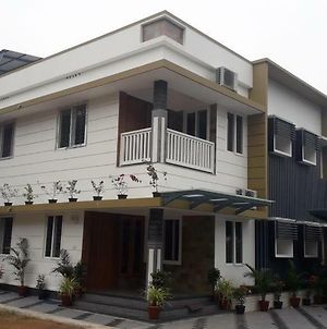 Golden Villa Ernakulam Exterior photo