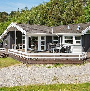 Lovely Holiday Home In Ebeltoft Jutland With Terrace Exterior photo