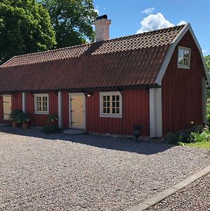 Villa Old Wing à Enköping Exterior photo