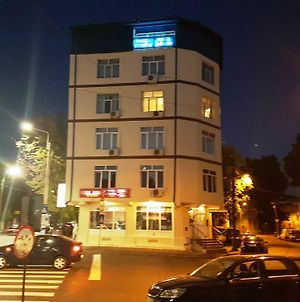 Hostel Litovoi Bucarest Exterior photo