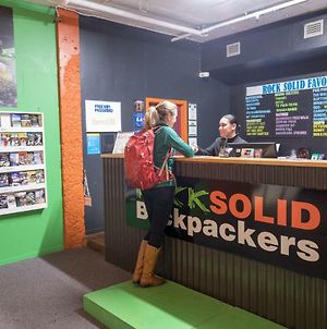 Rock Solid Backpackers Rotorua Exterior photo