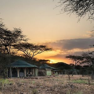 Hôtel Ole Serai Luxury Camp à Serengeti Exterior photo