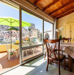 Appartement Au Vallon -Terrasse de Rêve sur le Vieux Port à Marseille Exterior photo