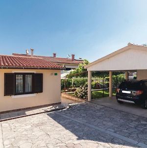 Stunning Home In Pula With 2 Bedrooms And Wifi Exterior photo