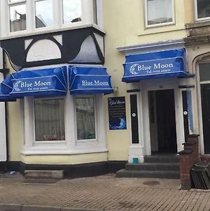 Bed and Breakfast Blue Moon à Blackpool Exterior photo