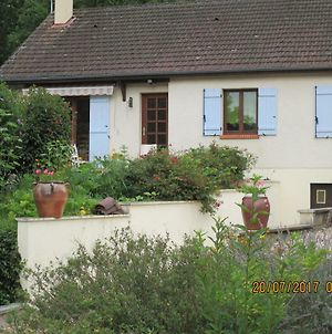 Villa La Griotterie à Saint-Amand-en-Puisaye Exterior photo