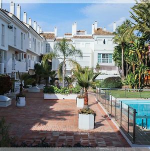Apartment Rest Nueva Andalucia, Puerto Banus Marbellac Exterior photo