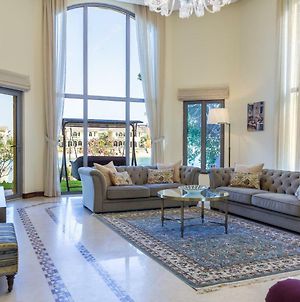 Chic 5Br Villa With Private Pool On Palm Jumeirah Dubaï Exterior photo