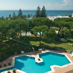 Beachfront Luxury Residence, Playas Del Duque, Puerto Banus, Marbellac Exterior photo