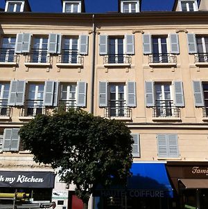 bel appartement hyper centre Saint-Germain-en-Laye Exterior photo