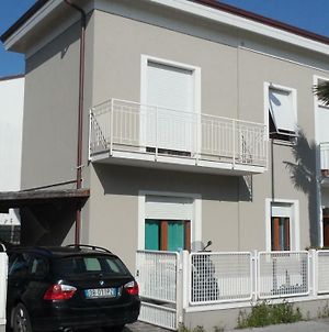 Appartement Casa Flaminia à Pesaro Exterior photo