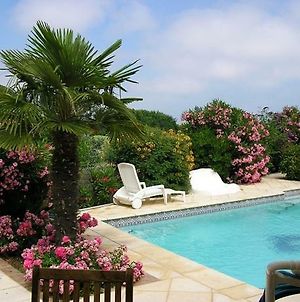 Villa avec piscine Agde Exterior photo