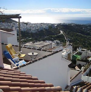 Villa Beach And Mountains à Frigiliana Exterior photo