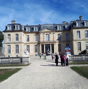 Residence le Château Champs-Sur-Marne Exterior photo