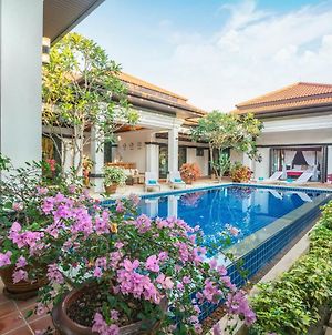 Jewels Villas Phuket Surin Beach  Exterior photo