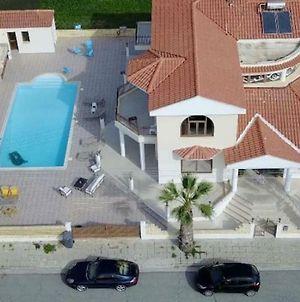 Villa Mansion 12 à Larnaca Exterior photo